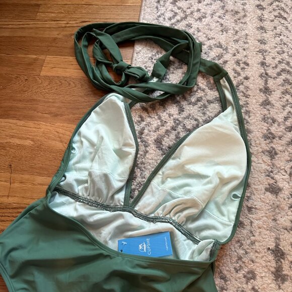 CUPSHE {NWT} One Piece Criss Cross Deep V Swimsuit | Medium | Basil Green - Picture 4 of 9